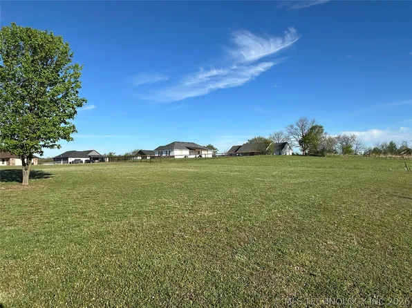 5812 Bluestem Way, Chelsea, OK 74016