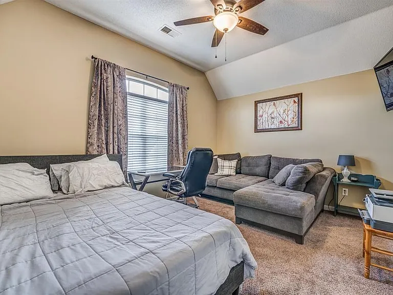 10222 Sterling Ridge Dr — Photo 10