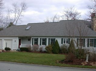 160 Eric Dr, Uxbridge, MA 01569