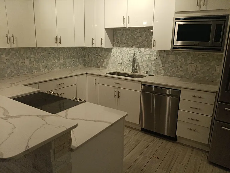 219 Central Ave NW #301 — Photo 4