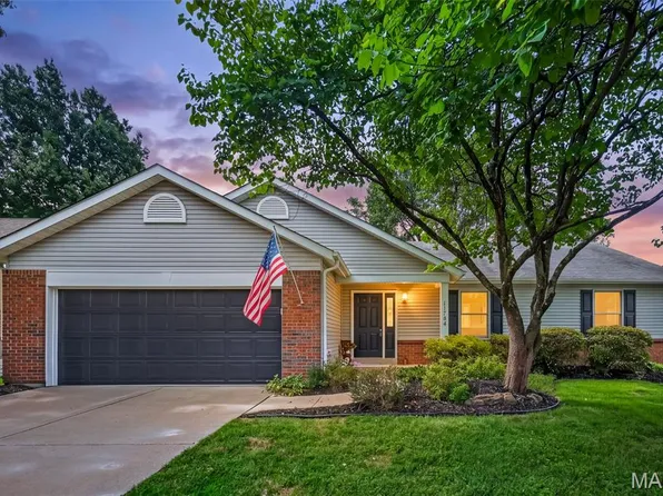 11764 Clarksdale Dr, Maryland Heights, MO 63043