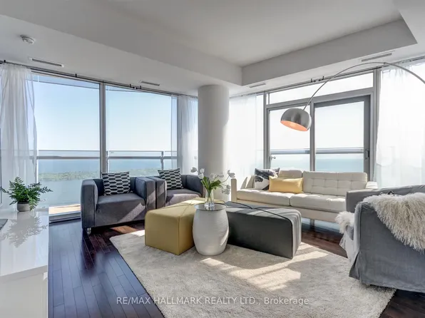 12 York St, Toronto, ON