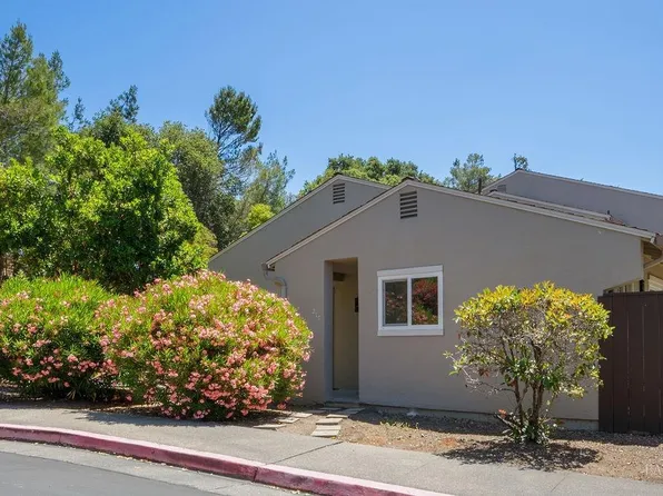 210 Village Circle, Novato, CA 94947