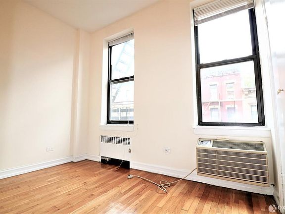 5th image of 417 W 56th St APT 4D