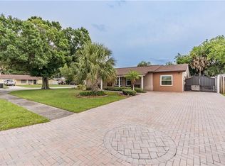 8402 Westridge Dr, Tampa, FL 33615
