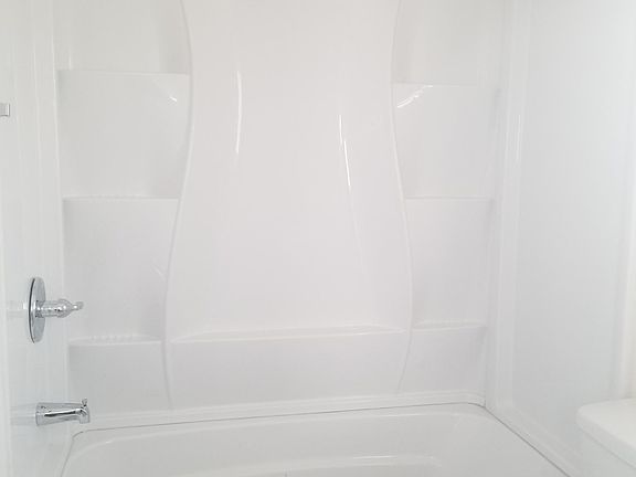 5th image of 1157 W 41st St