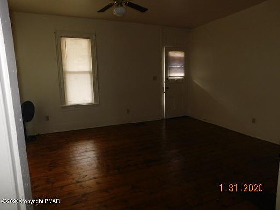 3rd image of 721 Sarah St