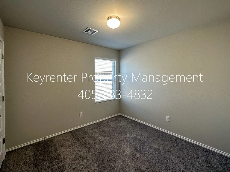 11713 NW 95th St — Photo 9