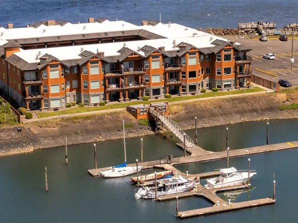 743 Neddie Rose Drive #207, Westport, WA 98595