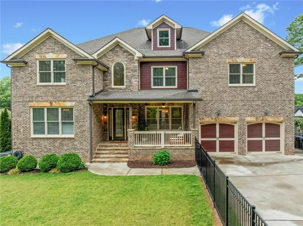 429 Afton Dr, Roswell, GA 30075