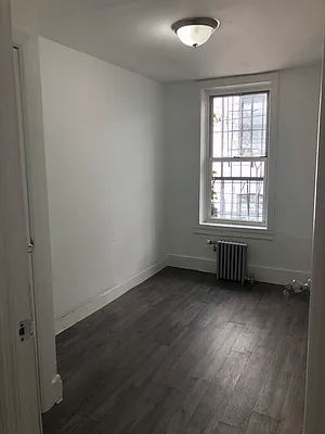 Rented by EXR | media 5