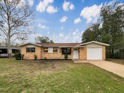 363 Opal Ct, Saginaw, TX, 76179