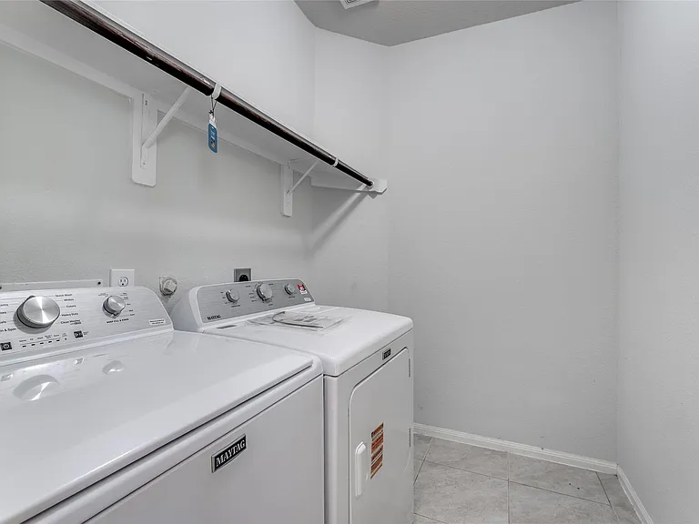3931 Medici Ct — Photo 19