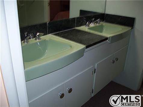 5th image of 5833 Parkmont Pl