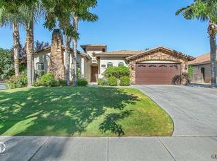 3111 Waterloo Pl, Bakersfield, CA 93311