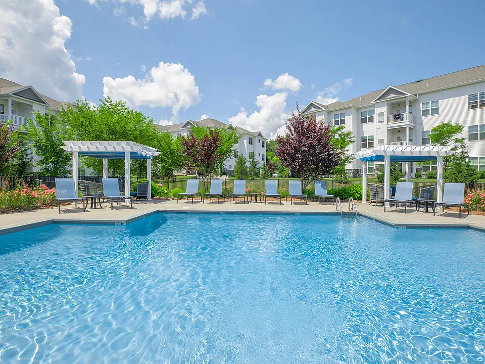 The Pointe at Dorset Crossing