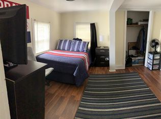 173 W 8th St #A, Oswego, NY 13126