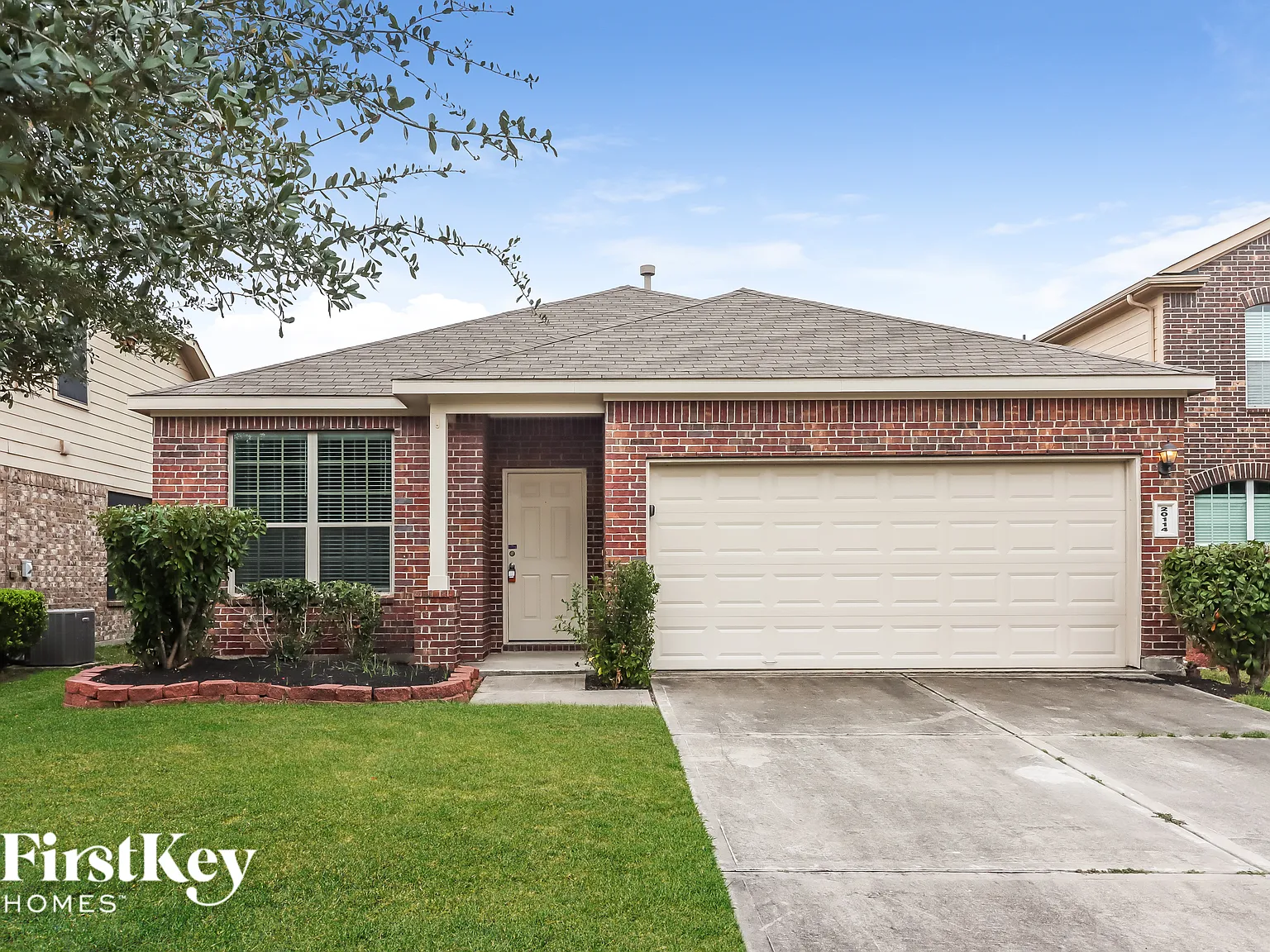 3 bed, 2.0 bath, 1780 sqft, $2,335 — Photo 1