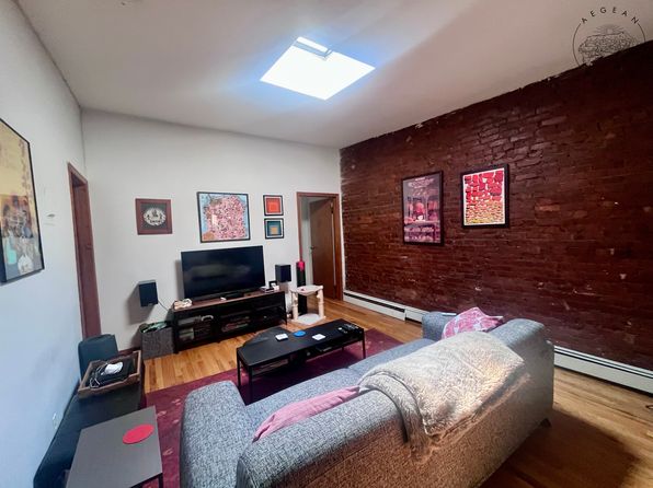 542 Court St APT 3