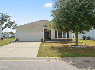 37 Pacolet Ln, Beaufort, SC 29906