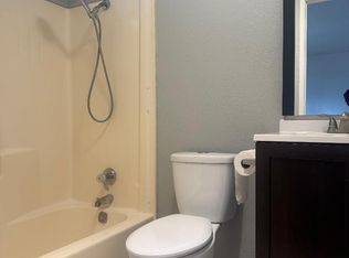 3700 W Savanna St #C, Anaheim, CA 92804