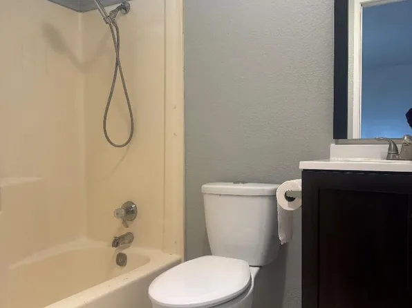 3700 W Savanna St #C, Anaheim, CA 92804