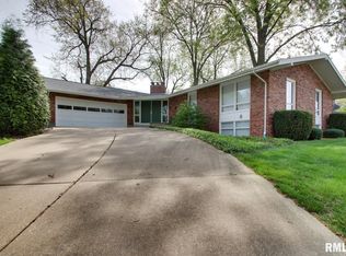 1012 Ridgewood Dr, Quincy, IL 62301