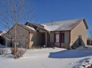 3777 Hamlet Ave N, Oakdale, MN 55128