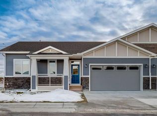 20 N Silverado Crest Park SW #220, Calgary, AB T2X4L3