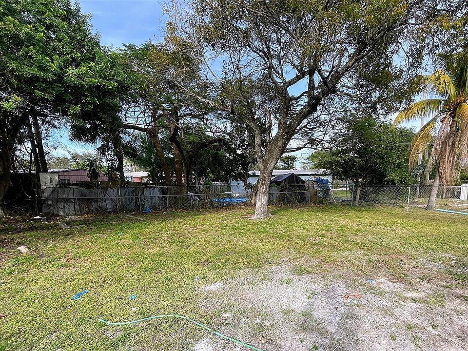 2nd image of 1101 NW 11th Place