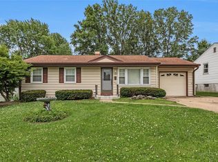 102 S Cadillac Dr, Saint Charles, MO 63301