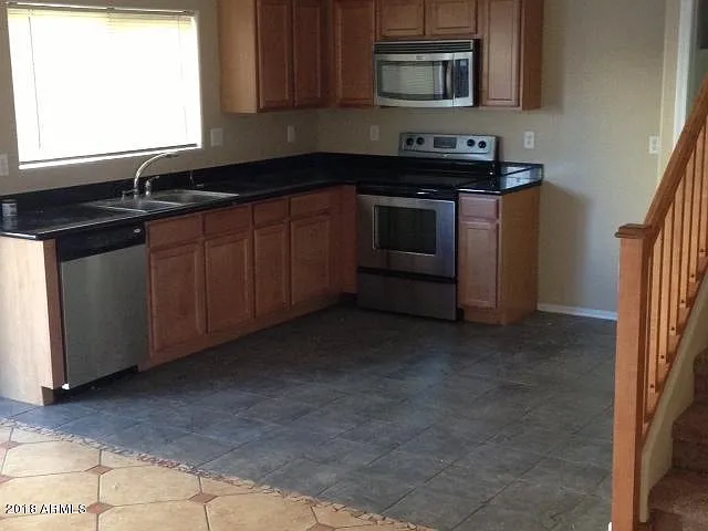 6446 W Constance Way — Photo 3