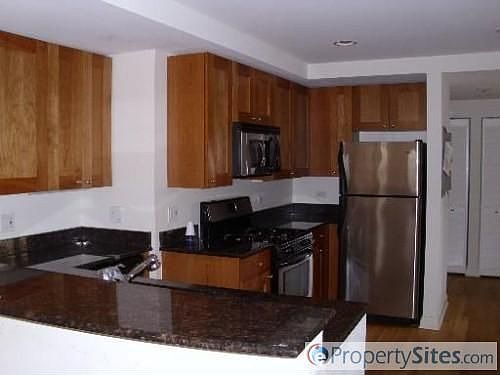 2nd image of 6300 N Claremont Ave APT G