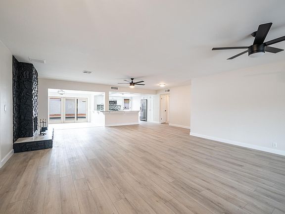 5th image of 4733 W CHERYL Drive
