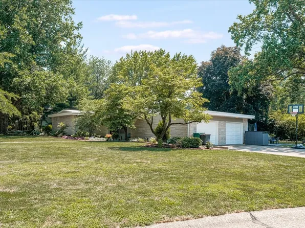 1201 Waverly Dr, Champaign, IL 61821