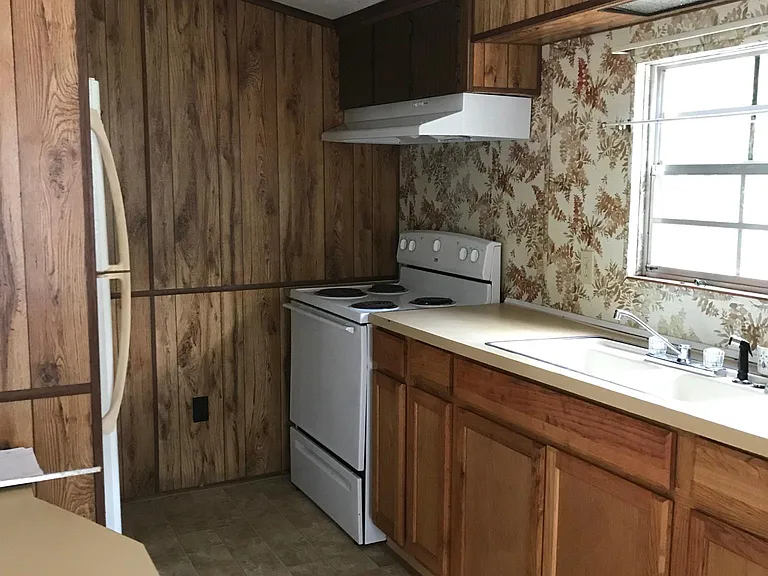 32 Dispennette Dr — Photo 1