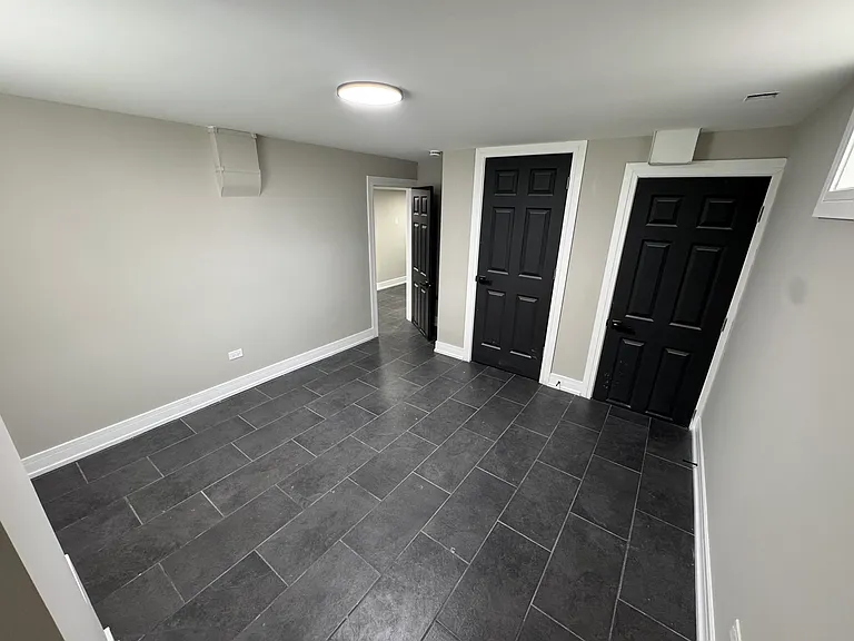 16439 Cottage Grove Ave — Photo 26