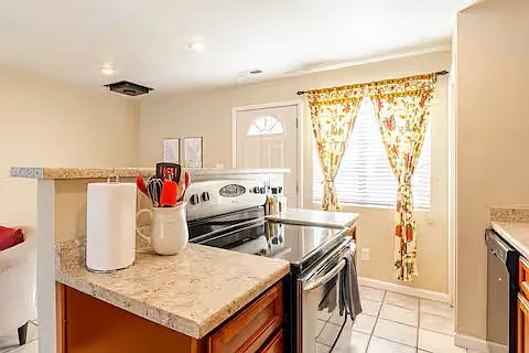 3115 N Park Dr — Photo 6