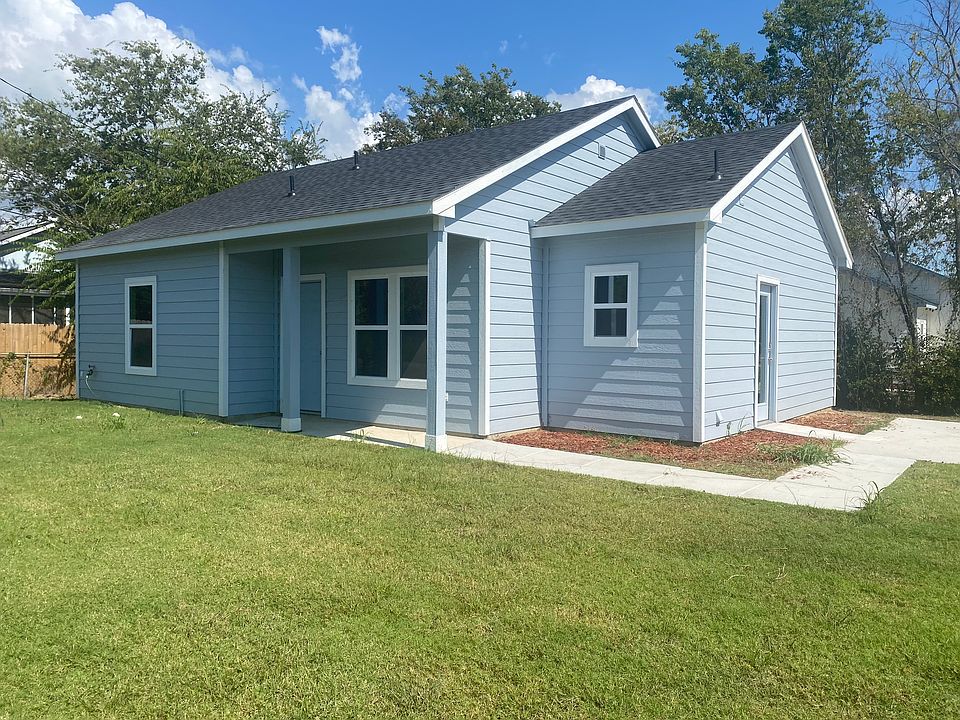 1st image of 200 Bella Vista Dr