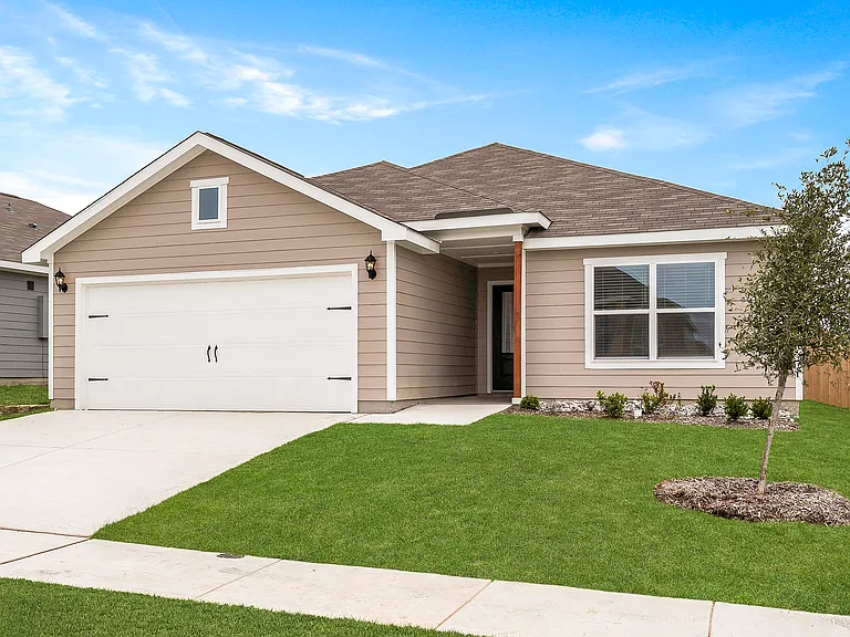 Exterior photo of the beautiful, one-story Rio Grande.