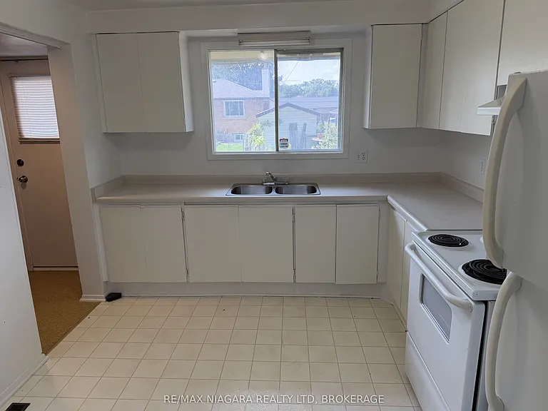 21 Woodlawn Rd #1 — Photo 2