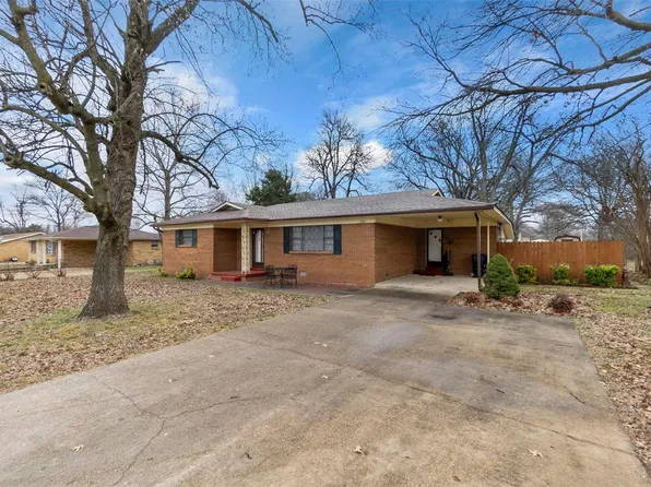 1900 Wilburn Dr, Kennett, MO 63857