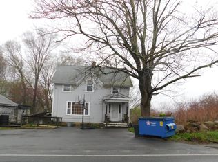 557-561 Sanford Rd, Westport, MA 02790