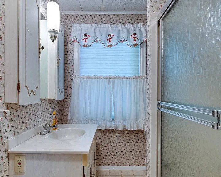 409 Fairview Ave — Photo 13