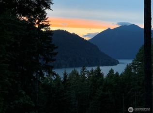 5156 N Lake Cushman Rd, Hoodsport, WA 98548