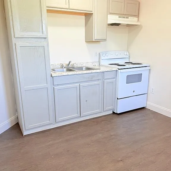 116 Salter Rd #3 — Photo 4