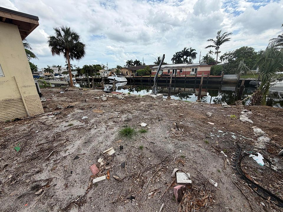 2nd image of 835 NW 13th Avenue