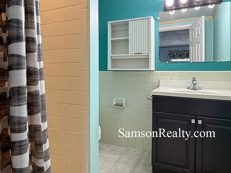 756 Quaker Ln #210 — Photo 16