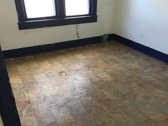 3rd image of 110 Linden Ave