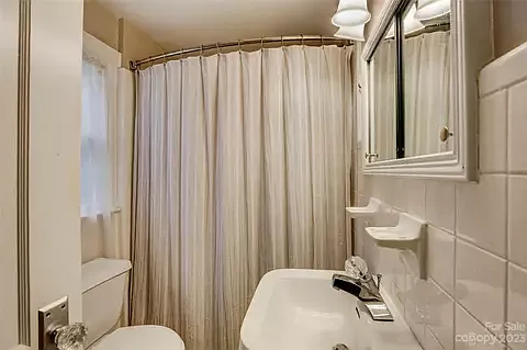 3929 Selwyn Ave — Photo 14